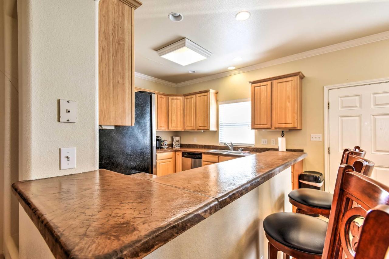 Waterfront Corpus Christi Townhome With Pool And Dock! Dış mekan fotoğraf